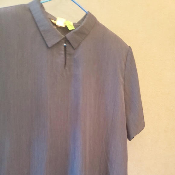 Womans Blouse - Picture 5 of 5